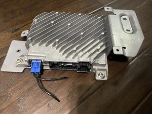 OEM 2019-2023 Mazda 3 Bose Amplifier BDJA66A20A BDJA 66 A20A w/ BRACKET & PLUG - Picture 1 of 8