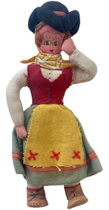 "Muñeca de tela portuguesa bordada mujer en sombrero hecha a mano Portugal años 60 7" - Imagen 1 de 12