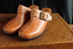 Clarks Mirabelle Buckle Split Toe Clog Mule Heels Shoes 83546 Women's Size 9 M - Picture 1 of 18