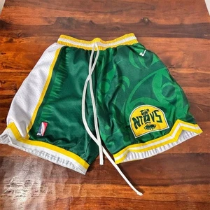 NTVS Men's Green Seattle SuperSonics Shorts L - Picture 1 of 7