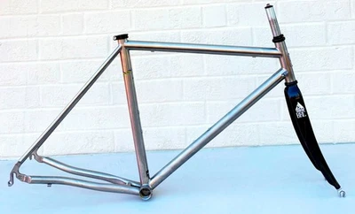 Juego de cuadro clásico SEVEN titanio 3AL/2,5 V 48,5 cm carretera con horquilla de carbono Hecho en EE. UU. Foto 1 de 4