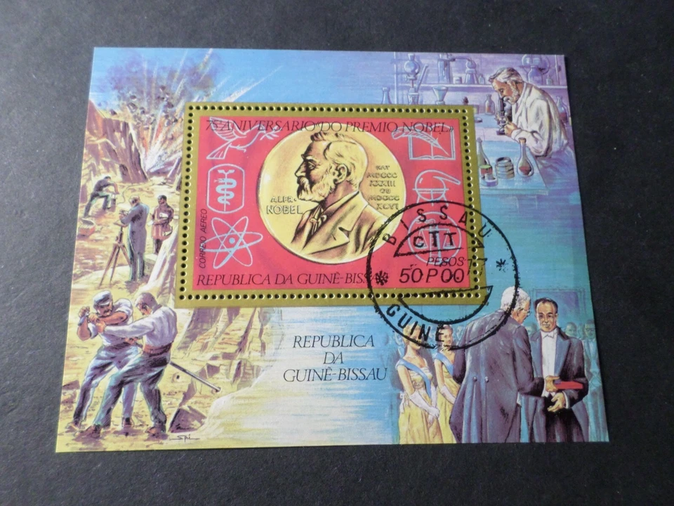Selo de folha de bloco Guiné-Bissau Prêmio Nobel, cancelado, usado - Imagem 1 de 1