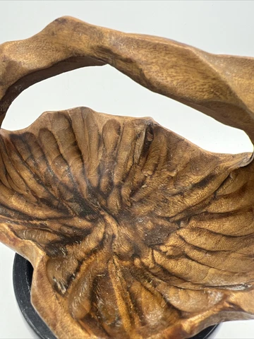 Hand Crafted Live Edge Burl Wood Basket with Handle Excellent Condition Cover