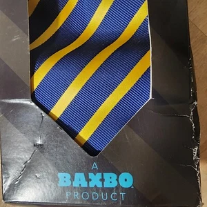 Baxbo Whiskey FLASK Tie UMICH MAIZE and BLUE - Sneaky for FOOTBALL Games - NEW - Picture 1 of 4