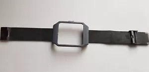 Reloj inteligente Sony 3 SWR50 carcasa gris oscuro y correa de malla de metal negro - Imagen 1 de 11