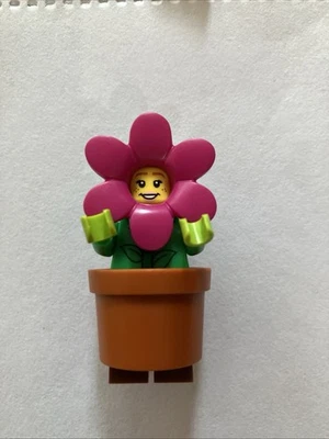2018 LEGO Minifigures Series 18  FLOWERPOT COSTUME GIRL - Image 1 of 2