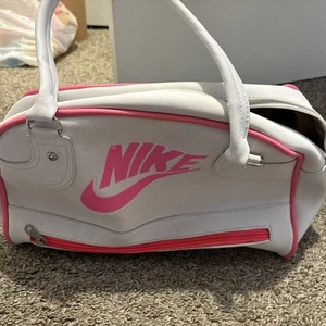 Nike Pink and white purse embroidered logo - Picture 1 of 9