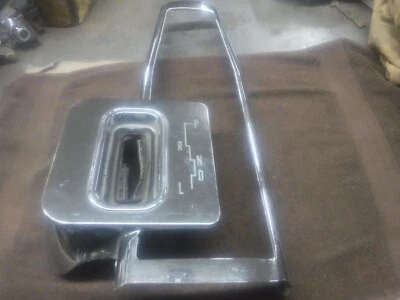 Chevrolet Impala SS 1963 Powerglide consola de cambio automático usado OEM # 3827422 Foto 1 de 4