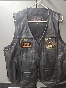Street&Steel Harley Davidson Owners Group Lederweste mit Pins & Patches - Bild 1 von 10