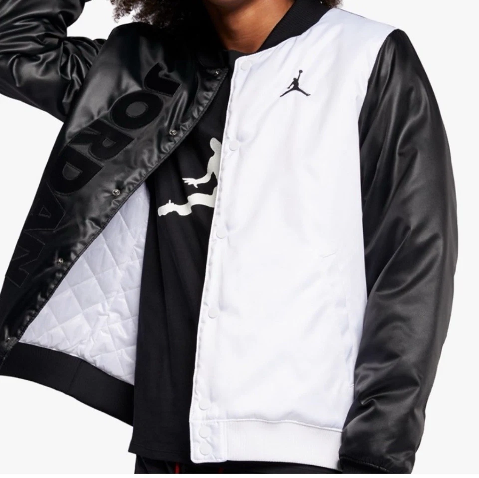 Jaqueta bombardeiro Nike Legacy Jordan 11 Concord preta branca tamanho médio - Imagem 1 de 4