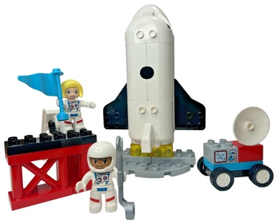 LEGO DUPLO 10944 Space Shuttle Mission Retired Complete 23 Pieces Minifigs - Image 1 of 4