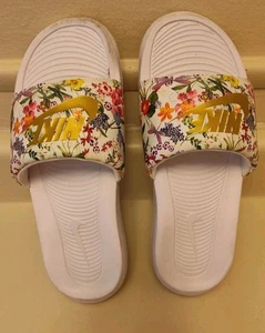 Women's Nike Floral Print Sandals Slides Size 8 - Picture 1 of 11
