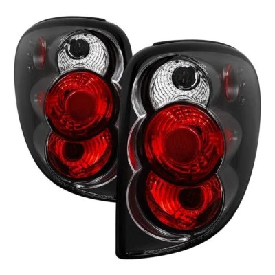 For Grand Caravan 01-07 Chrysler Town & Country 01-07  Voyager 00-03 Taillights - Image 1 of 4