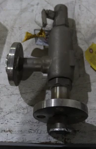 FARRIS VALVE 27DA23-240S4 3/4X1-D 150 PSIG VALVE STAINLESS - Picture 1 of 3