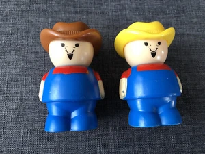 VINTAGE 1992 SHELCORE PLASTIC FARMERs Cowboys Lot Of 2 - Picture 1 of 6