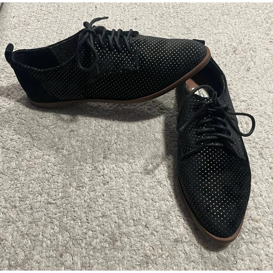 Nuevo sin caja Zapatos Ellen Degeneres ED para Mujer 7.5 Kerrin Lunares Oxford Negro Imitación Gamuza Foto 1 de 4