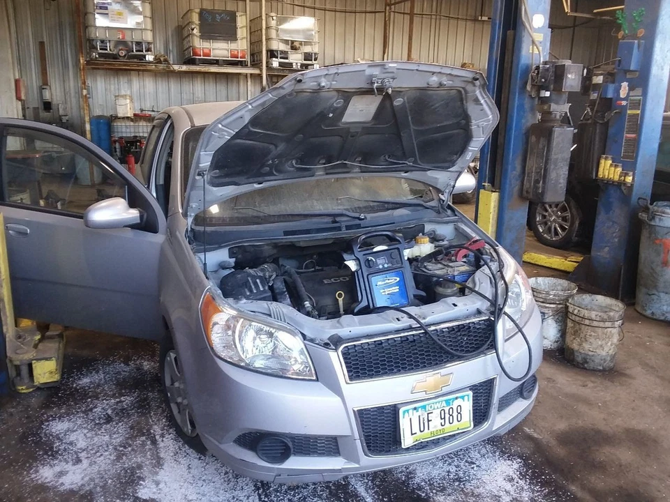 Windshield Glass Hatchback Fits 07-09 AVEO 2104548 - Image 1 of 4