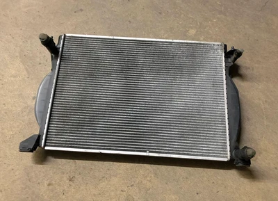 Wasserkühler Kühler AUDI A4 B6 B7 8E A6 4B 3.0 3.2 V6 ASN AUK 8E0121251M - Image 1 of 4