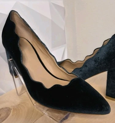 Zapatos de tacón de terciopelo festoneado verde talla 8 fiesta de vacaciones by Anthropologie Foto 1 de 4