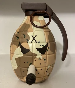 Kidrobot Kozik Mongerforce Sarge Grenade Camo Vinyl Figure Desert Storm Limited - Picture 1 of 9