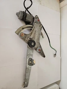 Genuine Mercedes-Benz W126 Sel Rear Left Window Regulator 1267350210 - Picture 1 of 2