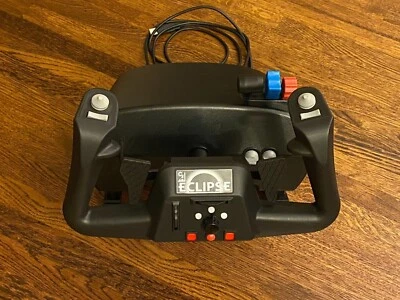 CH Eclipse Flight Yoke & Throttle Excellent Condition in Original Box - Image 1 of 4