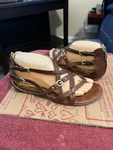 Womens Size 8 GBG Los Angeles Pink Gladiator Style Thong Strappy Sandals - Picture 1 of 3