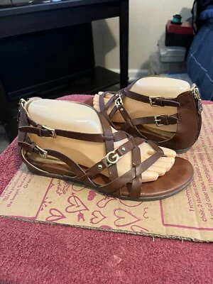 Womens Size 8 GBG Los Angeles Pink Gladiator Style Thong Strappy Sandals - Image 1 of 3