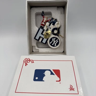 Danbury Mint 2018 New York Yankees Jolly Greetings Christmas Ornament Ho Ho Ho - Image 1 of 4