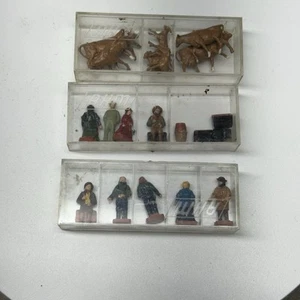 Vintage 9 People 8 Cows HO Scale Model Train People Artists Figures AHM Germany - Picture 1 of 6