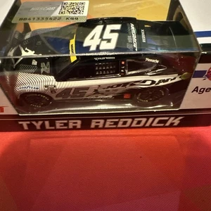 Tyler Reddick #45 Jordan Brand Black 2024 Camry escala 1:64 C452465JOVTK - Imagen 1 de 5