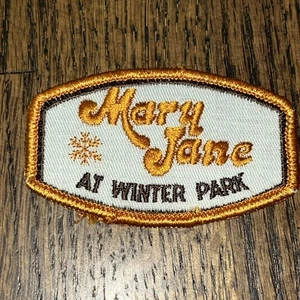 Mary Jane at Winter Park Colorado bordado coser en parche vintage antiguo - Imagen 1 de 2