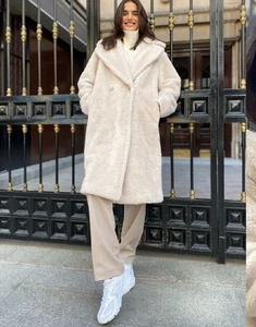 Aritzia Babaton Teddy Coat Size 3  - Picture 1 of 5