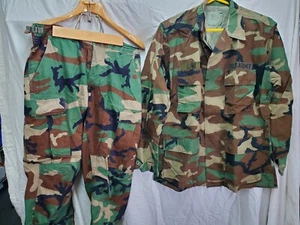  PICCOLO SET PANTALONI E TOP VINTAGE US ARMY BDU WOODLAWN MIMETICO F3-1 - Foto 1 di 6