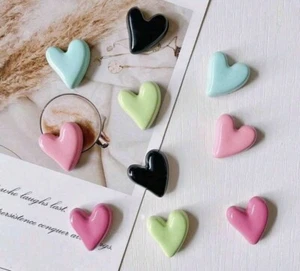 Lot de 10 aimants frigo coeur multicolore, 2 cm, neuf - Picture 1 of 1