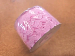 25 Yard Bolt Pink Ric Rac Medium Sewing Craft Trim - Picture 1 of 1