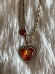 Betsey Johnson Heart Necklace - Picture 1 of 4
