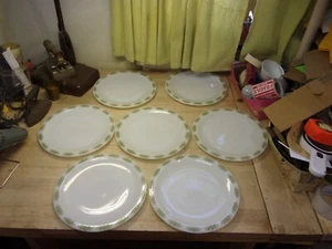 VTG 7Anchor Hocking milkglass Dinner Plate 10.5" Springwood Blossom Crazy Daisy - Picture 1 of 21