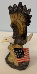 Vintage Glenvale Gallery Bald Eagle American Flag Porcelain Sculpture NEW IN BOX - Picture 1 of 12