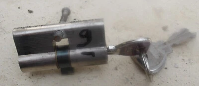 serrure barillet - Photo 1/4