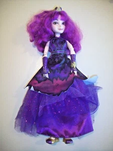 Disney Descendants Doll ~ Mal Royal Yacht Ball With Dress / Tiara / Shoes - Picture 1 of 5