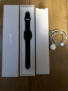Apple Watch Series 1 42 mm gris espacial estuche de aluminio negro correa deportiva