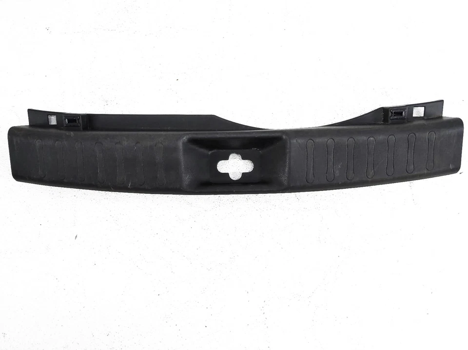 Nissan Juke 2011-2017 borde de alféizar de desgaste para cuarto de carga - 84992-1 Ka0a Foto 1 de 4