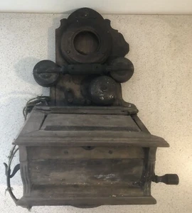 Très ancien téléphone mural type boite à sel à restaurer - Zdjęcie 1 z 6