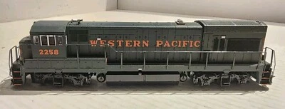 Atlas HO Scale GE U23B Locomotive Western Pacific #2258 - Image 1 of 4