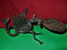 POSACENERE LIBERTY-DRAGO ALATO CON CONCHIGLIA-FERRO BATTUTO DELL'800