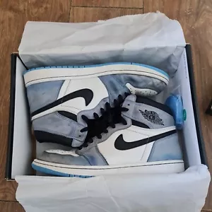Air Jordan 1 Retro High University Blue Size 9.5 UK (EXTRA LACES) - Picture 1 of 10