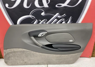 Porsche Boxster 986 2003 panel de puerta de pasajero (gris) 98655538200 Foto 1 de 4