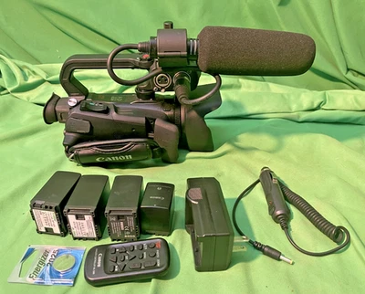 Canon Professional XA20 HD Camcorder - Black - GREAT CONDITION + MORE - Image 1 of 4