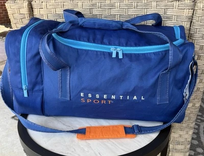 Bolsa deportiva esencial para gimnasio azul Lacoste Parfums Big Croc de colección Foto 1 de 4